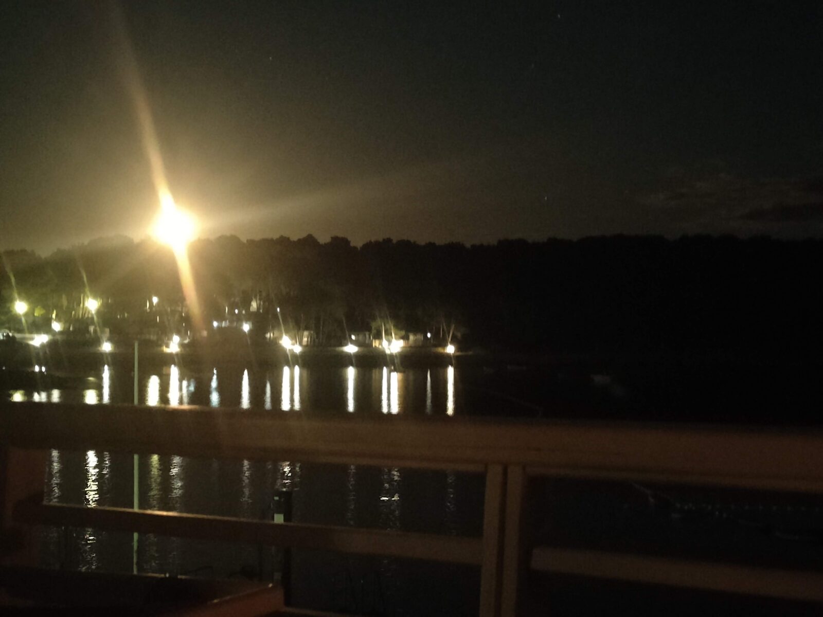 Bucht bei Nacht
